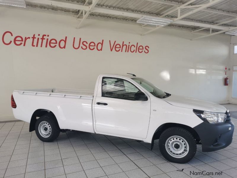 Toyota TOYOTA HILUX 2.4 DIESEL AIRCON in Namibia