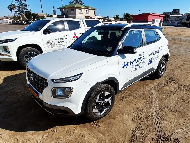 Hyundai VENUE 1,0 TGDI FLUID DCT 2 TONE in Namibia