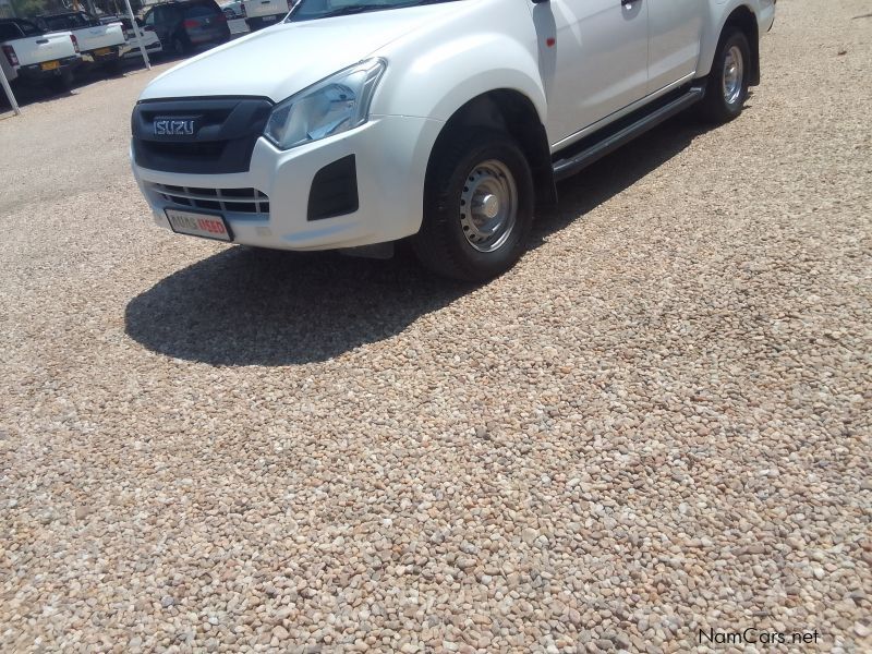 Isuzu D-MAX 250 HO 4x4 D/CAB Hi Rider in Namibia