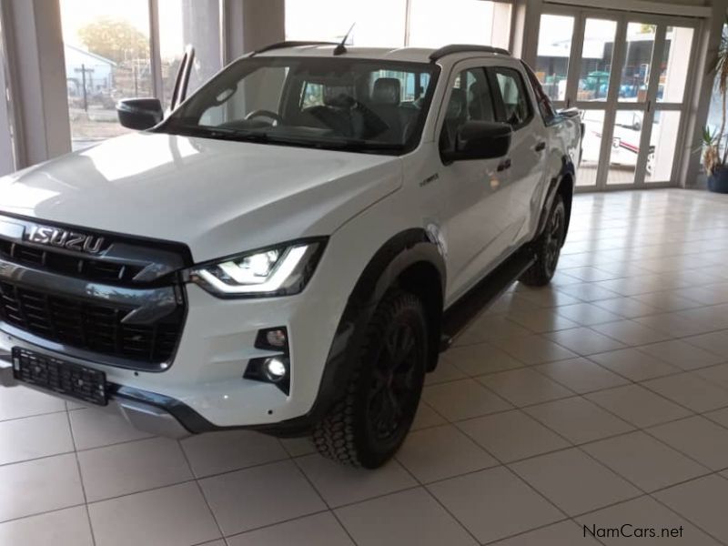 Isuzu D-MAX V-CROSS  4X4 D/C in Namibia