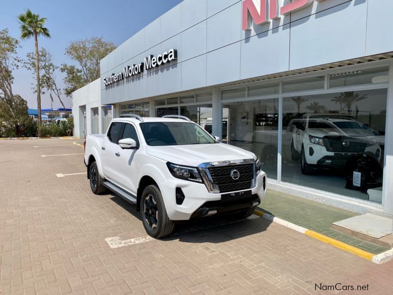 Nissan Navara 2.5 Dci LE Plus 4x4 A/T DC in Namibia