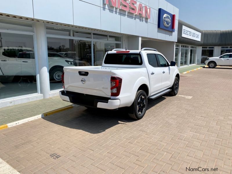 Nissan Navara 2.5 Dci LE Plus 4x4 A/T DC in Namibia