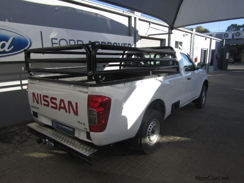 Nissan Navara 2.5 Dti XE S/CAB 4X4 in Namibia