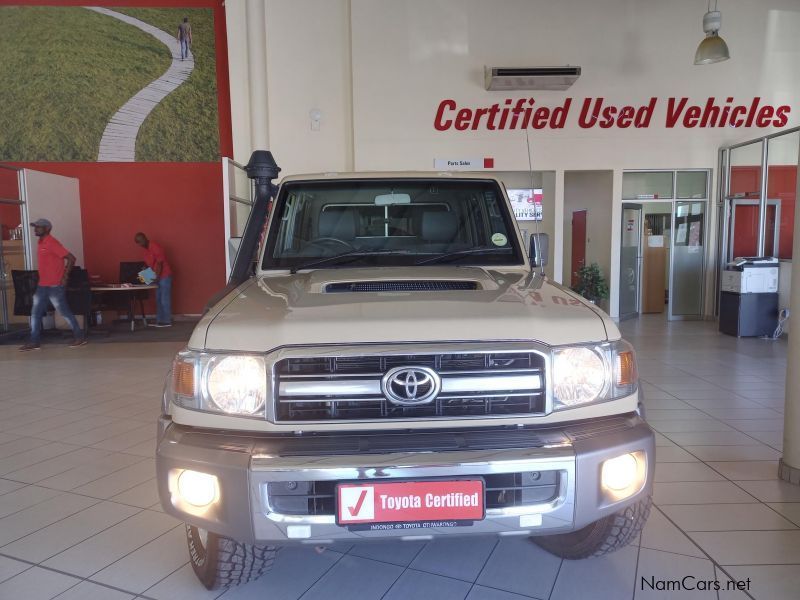 Toyota Land Cruiser 4.5 Diesel V8 Manual in Namibia