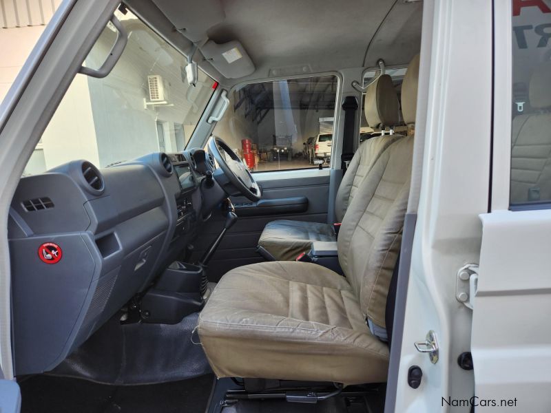 Toyota Land Cruiser Double Cab 4.0 V6 Petrol in Namibia