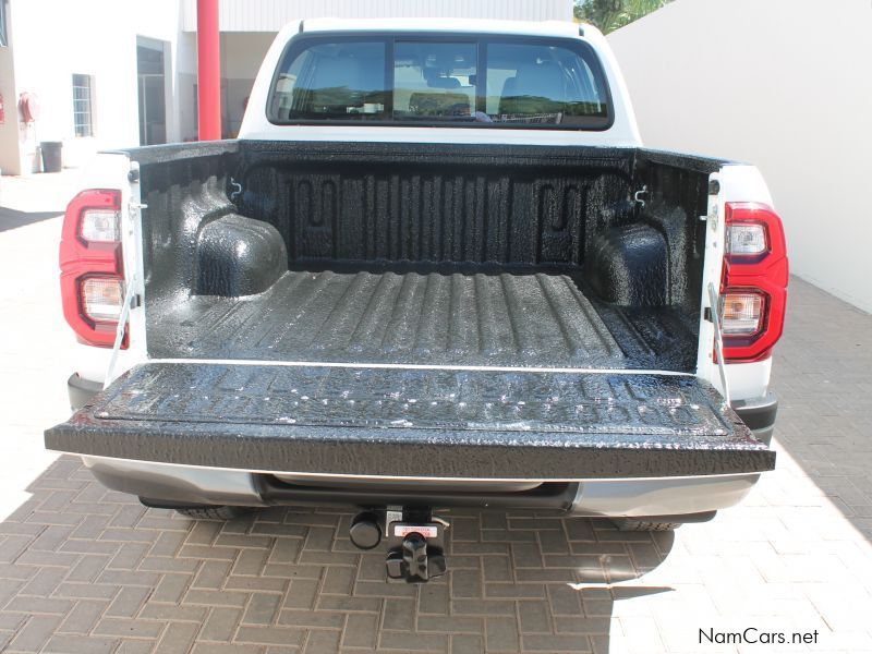 Toyota 2023 Hilux DC 2.8GD6 4x2 Legend MT in Namibia