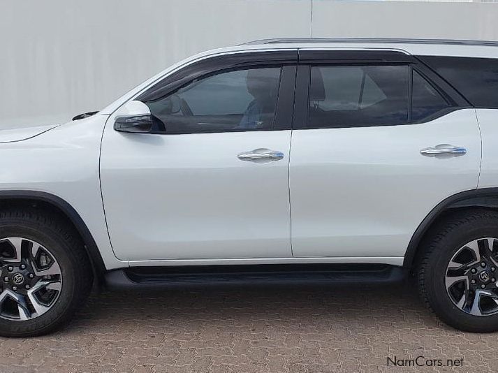 Toyota Fortuner 2.4 4x2 RB AT in Namibia