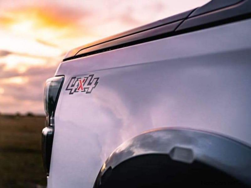 Isuzu D-MAX V-Cross 3.0 4x4 Auto in Namibia