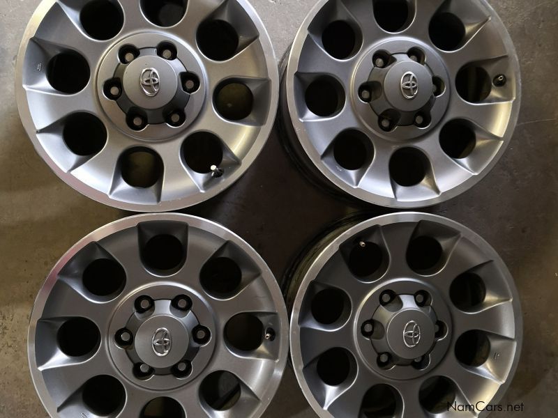 Buy FJ CRUISER RIMS NEG. in Windhoek Namibia