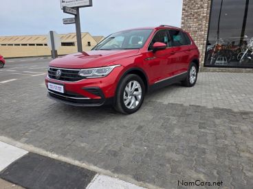 Pre-owned Volkswagen TIGUAN 1.4 TSI LIFE DSG for sale in 