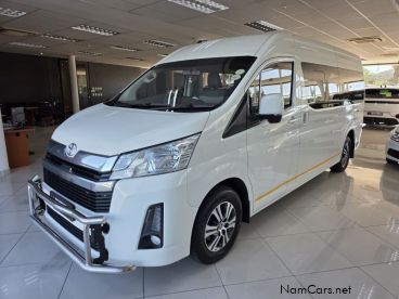 Pre-owned Toyota Quantum 2.8 GL SLWB AT 14 Seater for sale in 