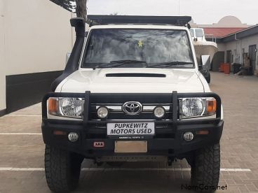 Pre-owned Toyota LANDCRUISER PICK UP DC V8 4.5TDI 4X4 MANUAL for sale in 