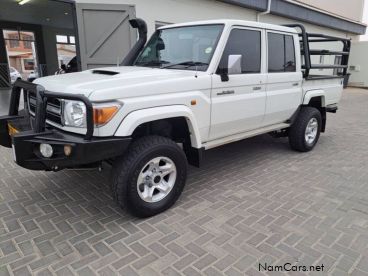 Pre-owned Toyota LANDCRUISER 4.5 TDI V8 DC 4X4 MT for sale in 