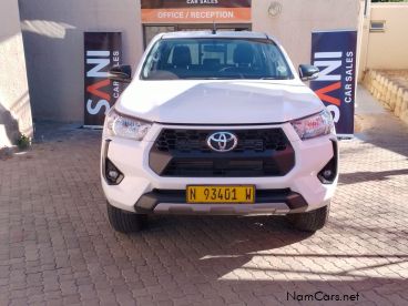 Toyota HILUX 2.4 GD-6 4X4 A/T  RAIDER a la venta en 