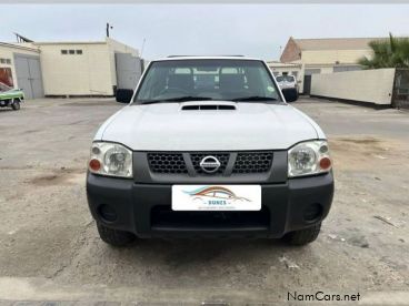 Pre-owned Nissan NP 300 D/cab 4x4 Man TDi for sale in 