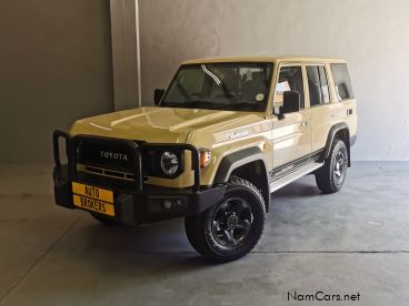 Pre-owned Toyota Land Cruiser 2.8 A/T VX S/W for sale in 