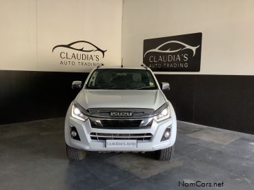 Pre-owned Isuzu D-MAX 300LX 4x4 A/T for sale in 