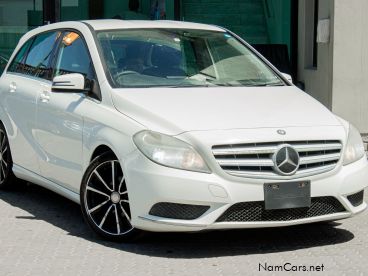 Pre-owned Mercedes-Benz B180 for sale in 