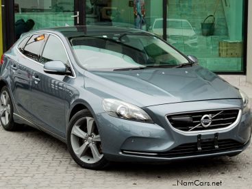 Pre-owned Volvo V40 for sale in 