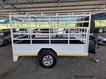 AUTO WORLD LIVE STOCK / GOODS TRAILER a la venta en 