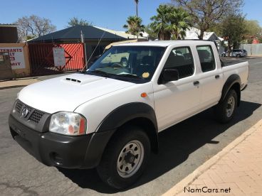 Pre-owned Nissan NP300 Dcab 2.5Tdi 4x4 for sale in 