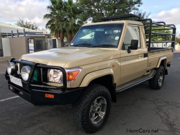 Pre-owned Toyota 4.2 Land Cruiser Scab 4x4 for sale in 