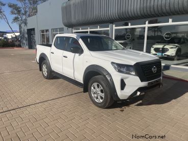 Pre-owned Nissan Navara 2.5D SE Plus 4X2 MT DC for sale in 