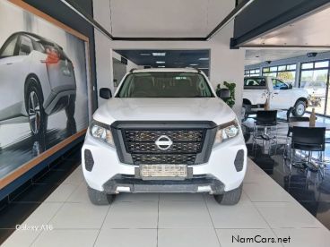 Pre-owned Nissan Navara 2.5D XE 4x4 D/C M/T for sale in 