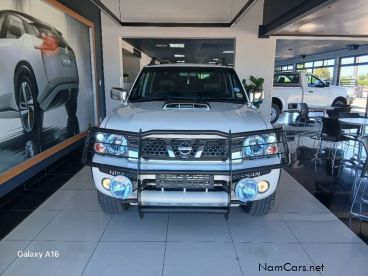 Pre-owned Nissan NP300 2.5D 4x4 D/C for sale in 