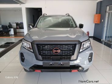 Pre-owned Nissan N A V A R A  2.5D Pro-4X D/C 4x4 7AT for sale in 