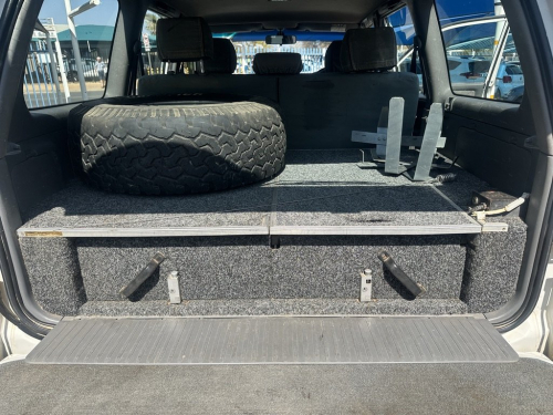 Toyota Land Cruiser 100 4.5 EFi in Namibia