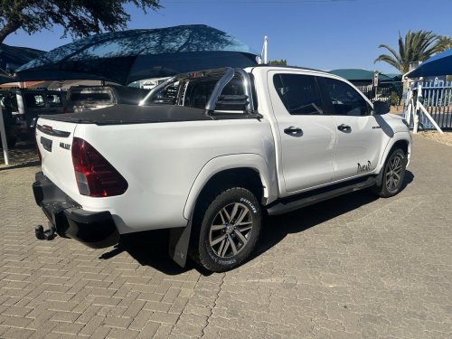 Toyota Hilux 2.8 GD6 Dakar 4x2 D/cab Automatic in Namibia