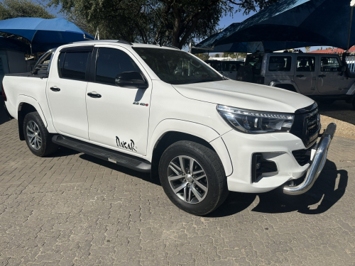 Pre-owned Toyota Hilux 2.8 GD6 Dakar D/cab 4x2 Auto for sale in 