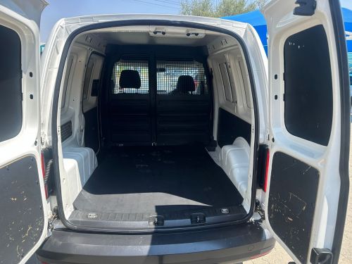 Volkswagen CADDY 4 1.6 PANEL VAN in Namibia