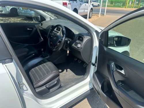 Volkswagen POLO VIVO MAXX 1.6 5DR in Namibia