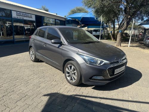 Hyundai i20 1.4 Fluid Automatic in Namibia