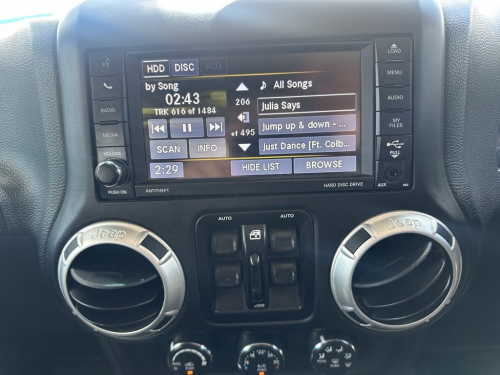 Jeep Wrangler Unlimited 3.6 V6 Sahara in Namibia