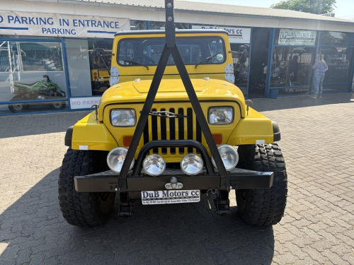 Toyota Landcruiser "Jeep" Chev 350 V8 in Namibia