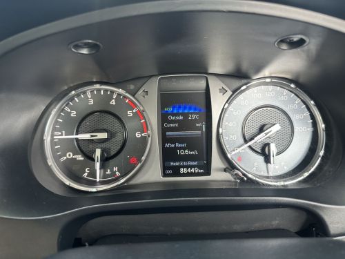 Toyota Hilux 2.4 GD6 4x4 D/cab Raider in Namibia