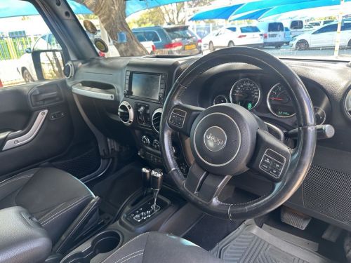 Jeep Wrangler Sahara 3.6 V6 Unlimited in Namibia