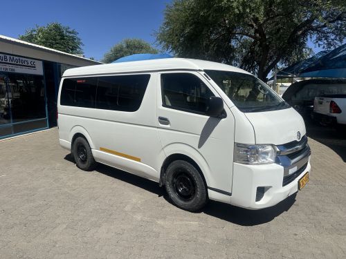Toyota QUANTUM 2.5 D4D 10 SEATER in Namibia
