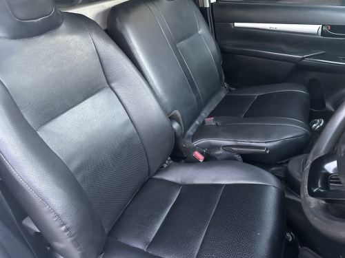 Toyota Hilux 2.0 VVTi LWB A/Con in Namibia