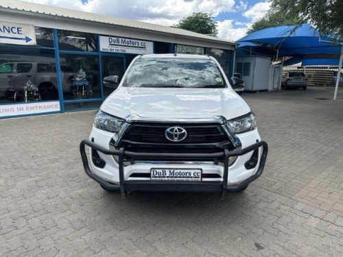 Toyota Hilux 2.4 GD6 4x4 Raider D/cab Manual in Namibia