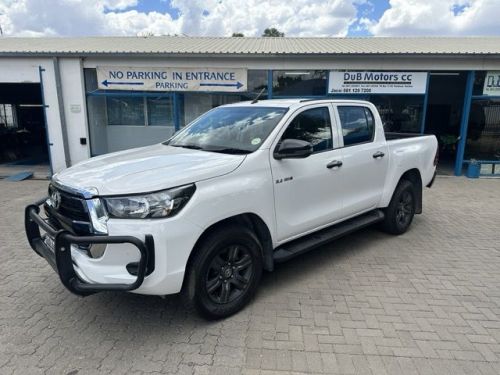 Toyota Hilux 2.4 GD6 4x4 Raider D/cab Manual in Namibia
