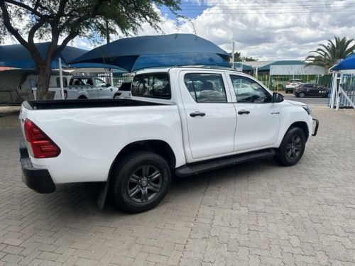 Toyota Hilux 2.4 GD6 4x4 Raider D/cab Manual in Namibia