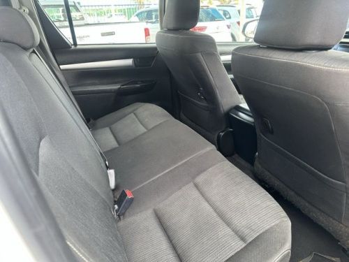 Toyota Hilux 2.4 GD6 4x4 Raider D/cab Manual in Namibia