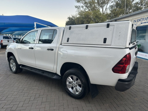 Toyota Hilux 2.4 GD6 4x4 D/cab SRX in Namibia