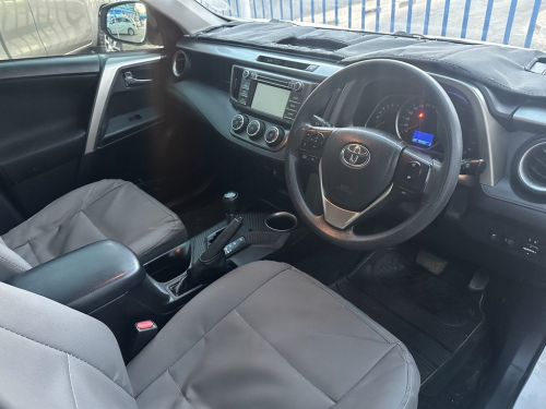 Toyota RAV4 2.0 GX Auto in Namibia