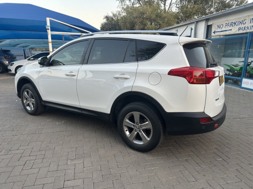Toyota RAV4 2.0 GX Auto in Namibia