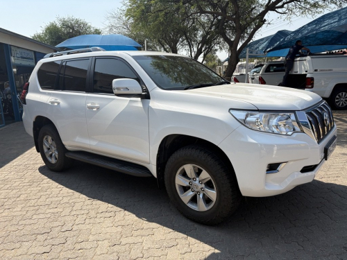 Toyota Prado 3.0 TDi TX 4x4 Auto in Namibia